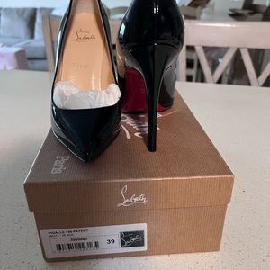 BRAND NEW CHRISTIAN LOUBITON PIGALLE 100 BLACK PATENT SIZE 39